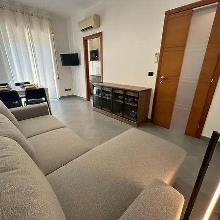 Riviera Comfort Homes Apartment