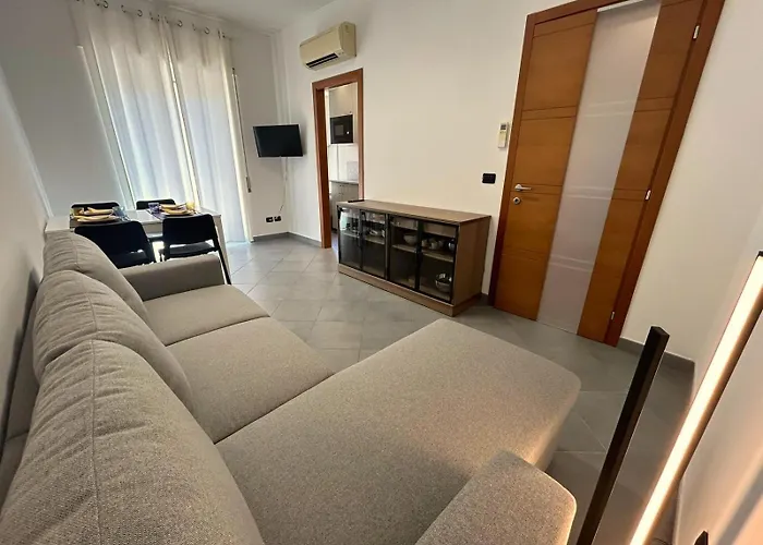 Riviera Comfort Homes 아파트